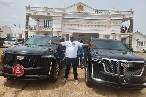 Photos : Soun Of Ogbomoso Adds Second Cadillac Escalade, An Armored SUV, To His Collection  - autojosh