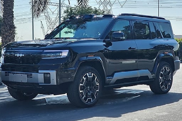 Africa Richest Person, Aliko Dangote, Spotted With His Latest Car, A Chinese-made Leopard 8 (Bao 8) SUV - autojosh