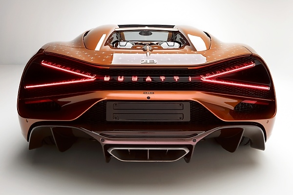 One-off Bugatti W16 Mistral ‘Le Retour du Jeune Prince’ Is A Personal Tribute Inspired By Storybook - autojosh 