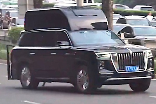 Mysterious Chinese-made SUVs With Huge Custom Roofs Featured In Trump’s Motorcade In Beijing - autojosh 