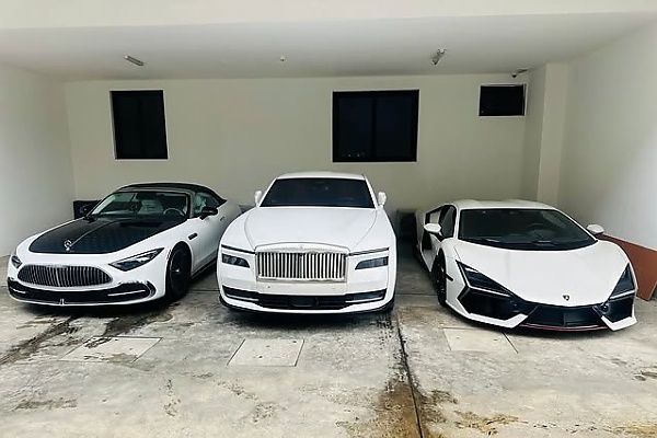 Davido Takes Delivery Of His Open-top Mercedes‑Maybach SL 680 “White Ambience” - autojosh 