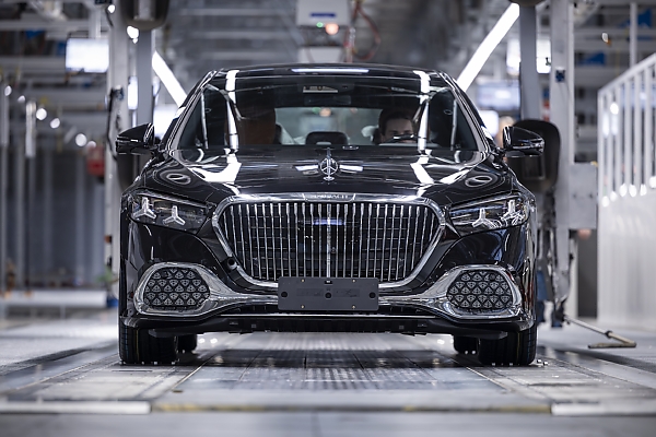 First Examples Of Facelifted S-Class, Mercedes-Maybach S-Class And EQS Rolls Off The Production Line - autojosh