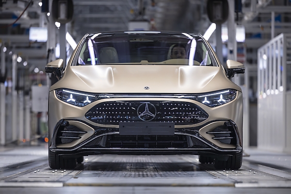 First Examples Of Facelifted S-Class, Mercedes-Maybach S-Class And EQS Rolls Off The Production Line - autojosh