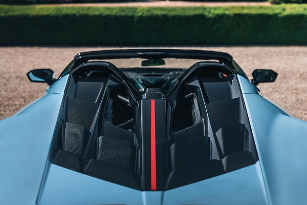 1,065-hp Fenomeno Roadster Arrives As Lamborghini’s Most Powerful Open-top Ever, Limited To Just 15 Units - autojosh
