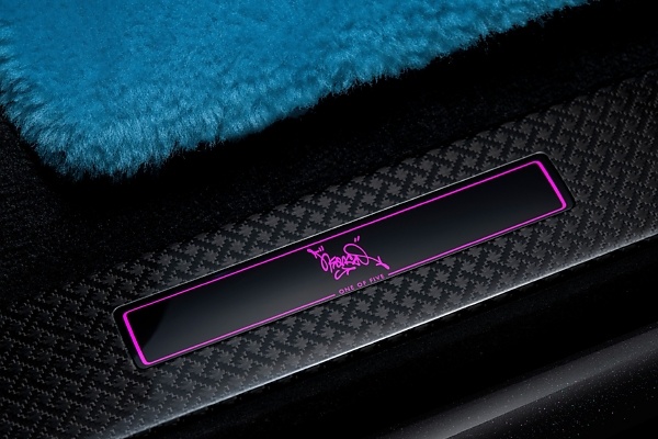 Rolls-Royce Black Badge Cullinan by Cyril Kongo Has A Cabin Hand-painted By World-renowned Artist - autojosh