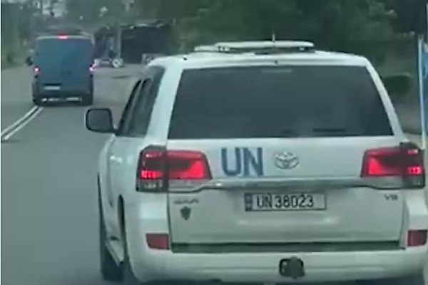 UN’s Armored Toyota Land Cruiser Hit By Drones While Delivering Aid In Ukraine, See The Aftermath - autojosh