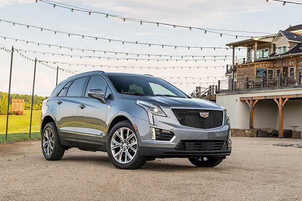 Cadillac Gives Its Ageing XT5 A Plug-In-Hybrid Lifeline