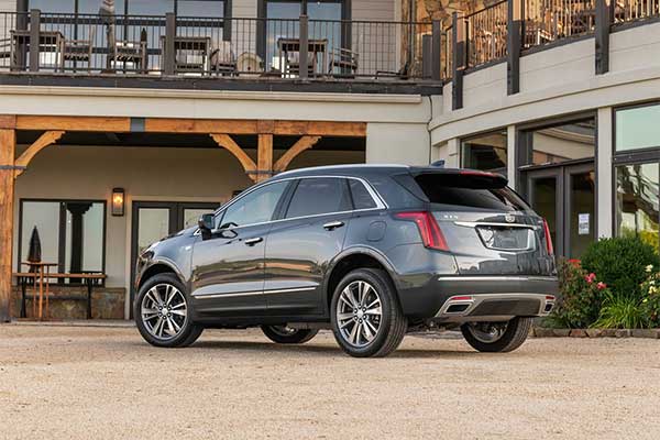 Cadillac Gives Its Ageing XT5 A Plug-In-Hybrid Lifeline