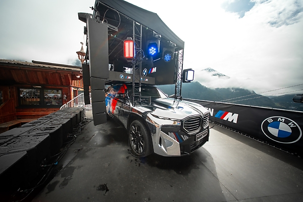 Meet The XM ‘Soundmachine’, The Ultimate ‘Rolling DJ Stage’ Built By BMW’s Apprentices - autojosh 