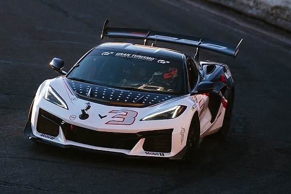 1,250-hp Chevrolet Corvette ZR1X Shatters The Pikes Peak Production Car Record By 23 Seconds - autojosh