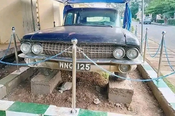 Chief Samuel Ladoke Akintola’s Neatly Stored 1960s-era Cadillac Fleetwood Limousine (PHOTOS) - autojosh