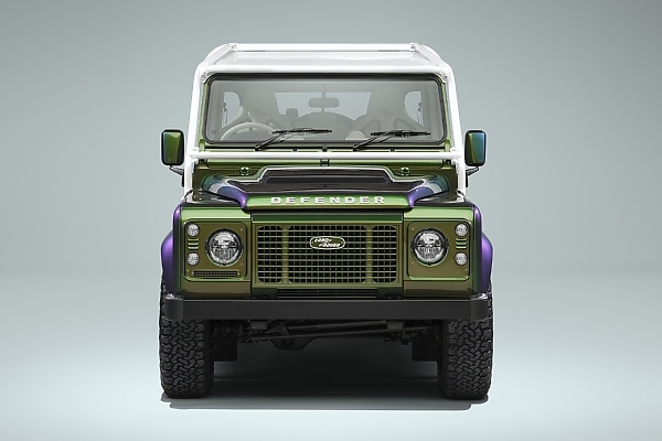 Four Remastered Defenders Get Color-Changing Finish That Flip Between Green, Purple And Gold - autojosh 