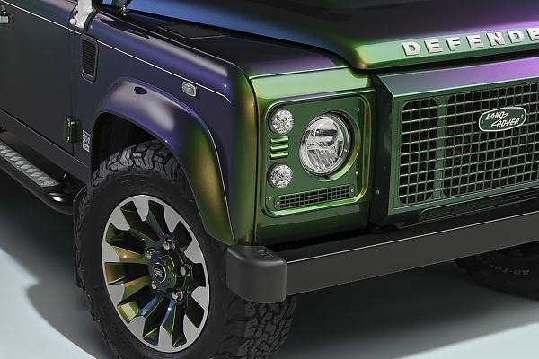 Four Remastered Defenders Get Color-Changing Finish That Flip Between Green, Purple And Gold - autojosh 