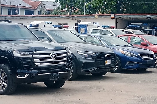 Lagos Police Impounds More Than 50 Vehicles For Covered, Missing Number Plates - autojosh