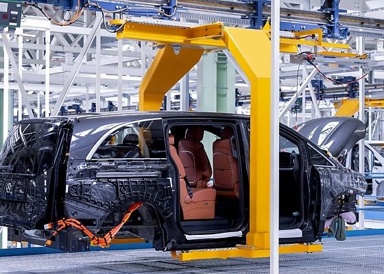 Mercedes-Benz Begins Production Of The All-new VLE - Its Grand Limousine With 8 Seats, 700-km Electric Range - autojosh