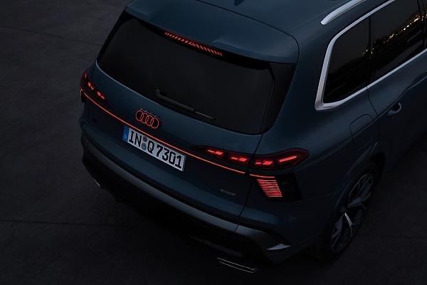 Photos : All-new 2027 Audi Q7 - autojosh