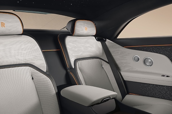 Photos : Refreshed Rolls-Royce Spectre Series II, Black Badge Spectre Series II - autojosh