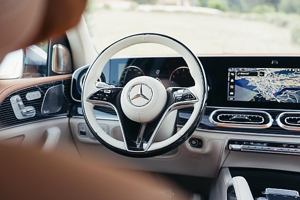 Photos : 2027 Mercedes-Maybach GLS 680 - autojosh