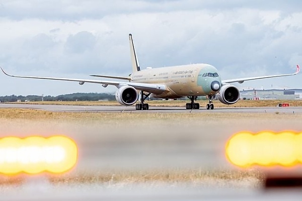 Airbus A350 Flies 24 Hours Non-Stop From Australia to France In Record-Breaking Test - autojosh