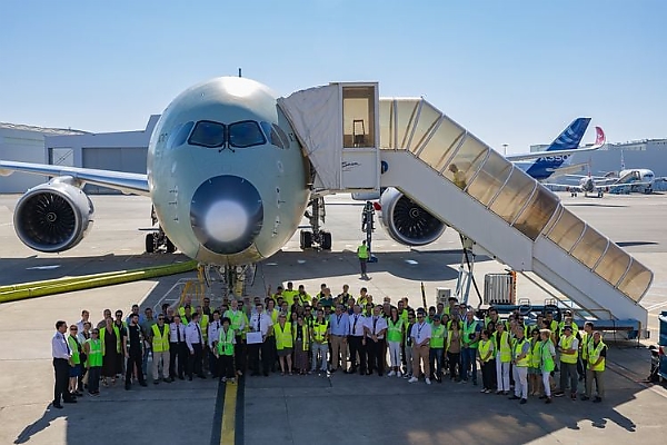 Airbus A350 Flies 24 Hours Non-Stop From Australia to France In Record-Breaking Test - autojosh