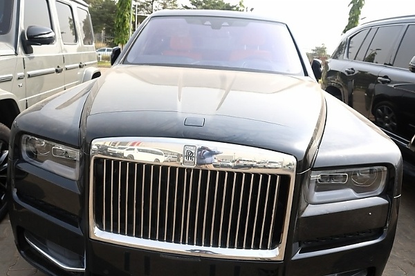 Aisha Achimugu Loses Rolls-Royce Cullinan, 10 Other Exotic Cars Worth ₦4.3b In Final EFCC Forfeiture - autojosh 