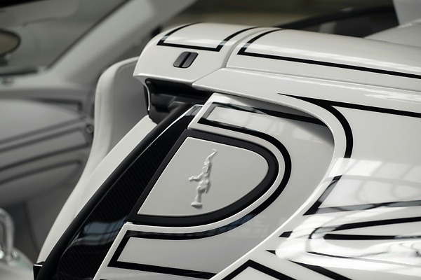 Bugatti Unveils One-off W16 Mistral ‘Blanc Éternel’ Made From White Porcelain - autojosh 