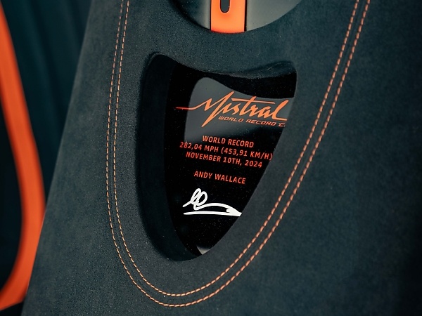 Bugatti Finally Delivers The $16 Million, 1-of-1 W16 Mistral ‘World Record Car’ - autojosh