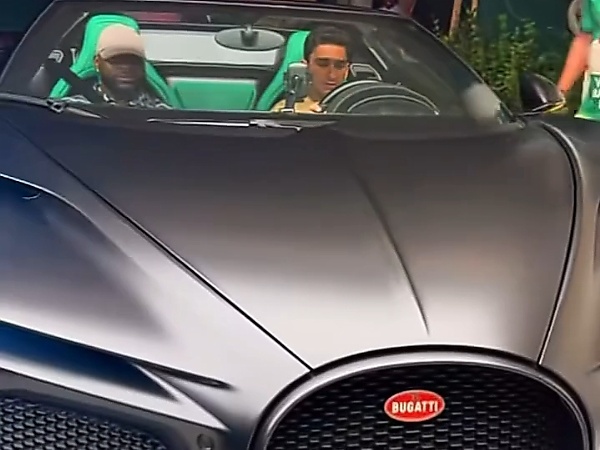 Bugatti Wars: Davido Flaunts $5 Million W16 Mistral Days After Burna Boy’s Chiron Arrived Nigeria - autojosh 