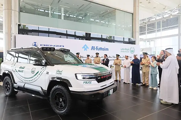 Dubai Police Unveils 2nd-Gen AI-Powered ‘Ghiath’ Smart Patrol Based On Denza B8 Hybrid SUV - autojosh