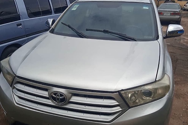 FRSC Recovers Stolen Highlander And Venza Through NVIS Database, Hands Over Suspects To Police - autojosh 