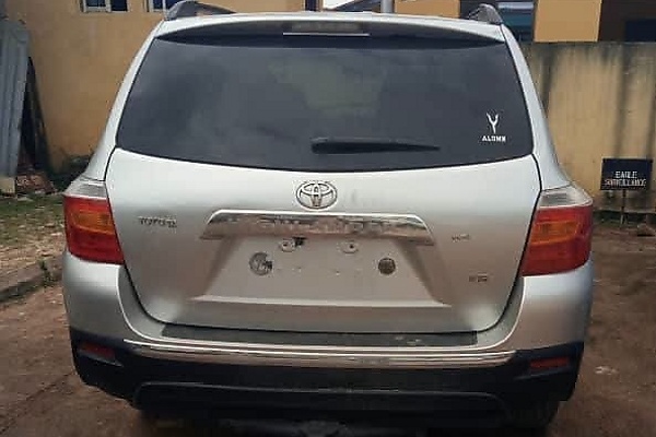 FRSC Recovers Stolen Highlander And Venza Through NVIS Database, Hands Over Suspects To Police - autojosh 