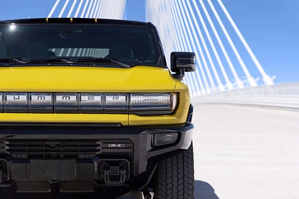 GMC Celebrates 25 Years Of HUMMER Nameplate With Limited-run HUMMER EV ICON | 25 - autojosh 