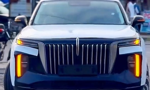 Hongqi E-HS9 Luxury SUV Spotted On The Nigerian Road As Premium Chinese Cars Take Over - autojosh