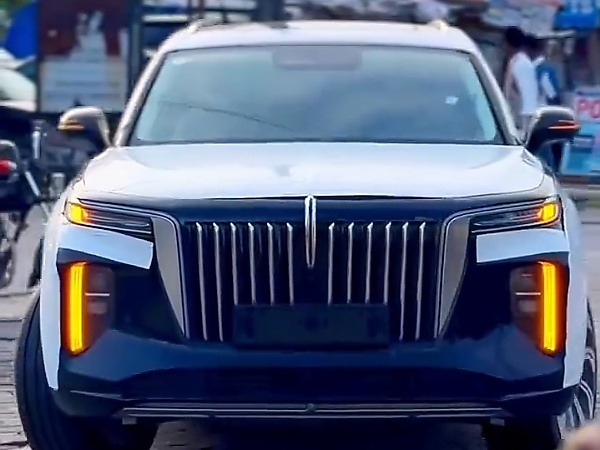 Hongqi E-HS9 Luxury SUV Spotted On The Nigerian Road As Premium Chinese Cars Take Over - autojosh