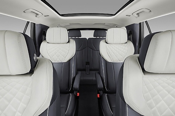 Hongqi E-HS9 Luxury SUV Spotted On The Nigerian Road As Premium Chinese Cars Take Over - autojosh