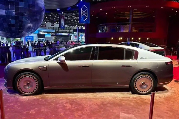 Following Early Success Against Maybach, Huawei’s Maextro Debuts ‘Grand Design’ Variant Of S800 - autojosh 