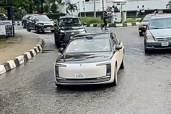 China’s Mercedes-Maybach S-Class Rival, Maextro S800, Spotted In Lagos - autojosh 