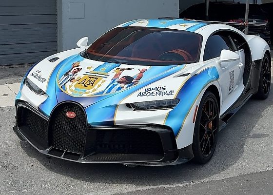 US Fan Customizes Bugatti Chiron Pur Sport To Honor Messi And Argentina - autojosh