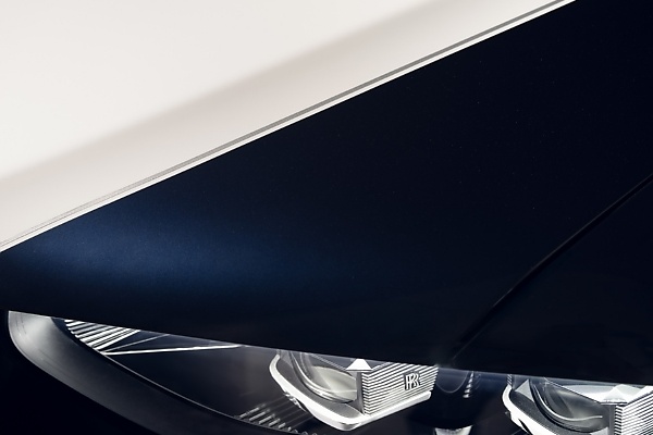 Photos : Bespoke One-of-one Rolls-Royce Ghost Savile Row - autojosh 