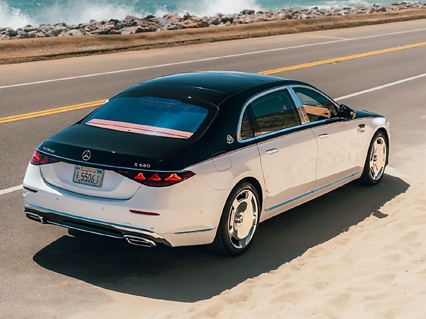 Mercedes-Maybach Likes Fan’s First Drive Photos Of The New V12 Mercedes-Maybach S-Class - autojosh