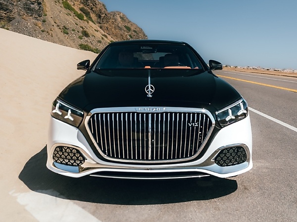 Mercedes-Maybach Likes Fan’s First Drive Photos Of The New V12 Mercedes-Maybach S-Class - autojosh