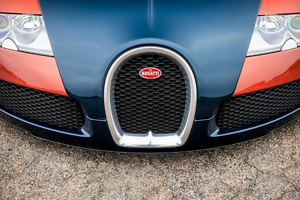Bugatti Unveils One-of-One Veyron Restoration With Tourbillon Paint and Chiron Tech - autojosh 