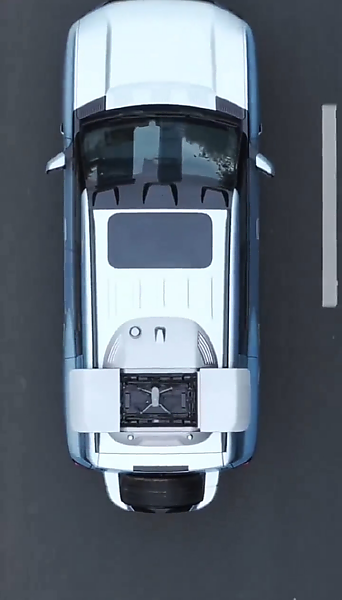 Bird’s-Eye View: BYD Leopard 8 Driver Deploys Roof-Mounted Drone To Check Traffic Ahead - autojosh