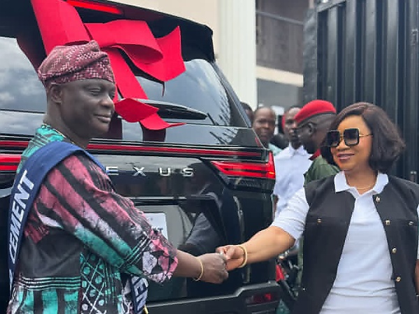Dangote Cement Rewards Top Distributor With New 2026 Lexus LX700h Worth Over ₦400 Million - autojosh 