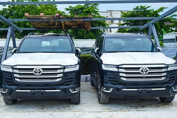 Gov Lawal Presents GAC GS8 SUVs To Zamfara Judges: What To Know About The ₦68M Prado Rival - autojosh 