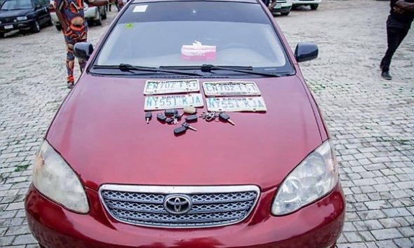 Nigeria Police Arrest 3 Members Of Car-snatching Syndicate, Recover Toyota Corolla And VW Golf - autojosh
