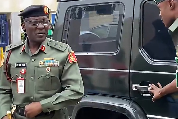 Innoson G80 SUV Steals The Show As Nigerian Army Garrison Commander Visits FCT Police - autojosh