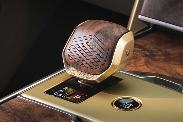 Overfinch’s World’s First £1 Million Range Rover Has £400k Guns Hidden In The Boot - autojosh 