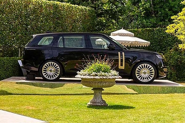 Overfinch’s World’s First £1 Million Range Rover Has £400k Guns Hidden In The Boot - autojosh 