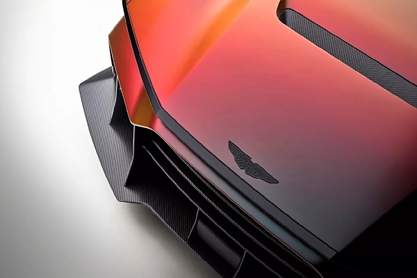 Photos : Aston Martin Valen - autojosh